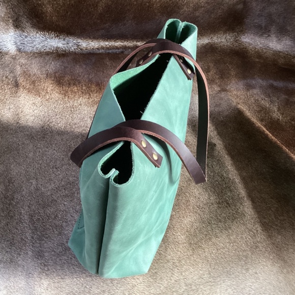 Portland Leather Goods Limited Edition Raw Leather Green Tote Handbag - Picture 11 of 12